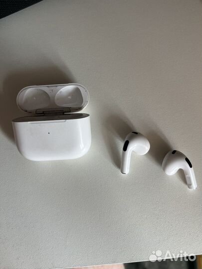 Apple AirPods 3
