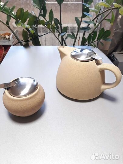 Заварник керамический.+ сахарница