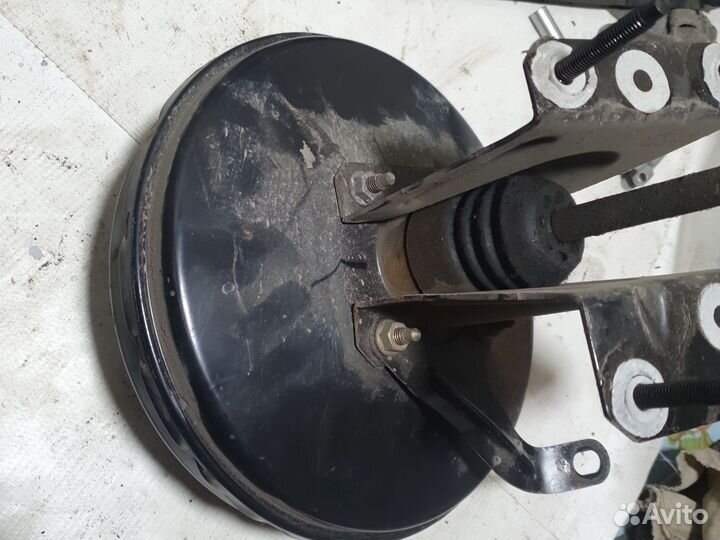 Вакуумный усилитель форд мондэо 3 2.0л бензин