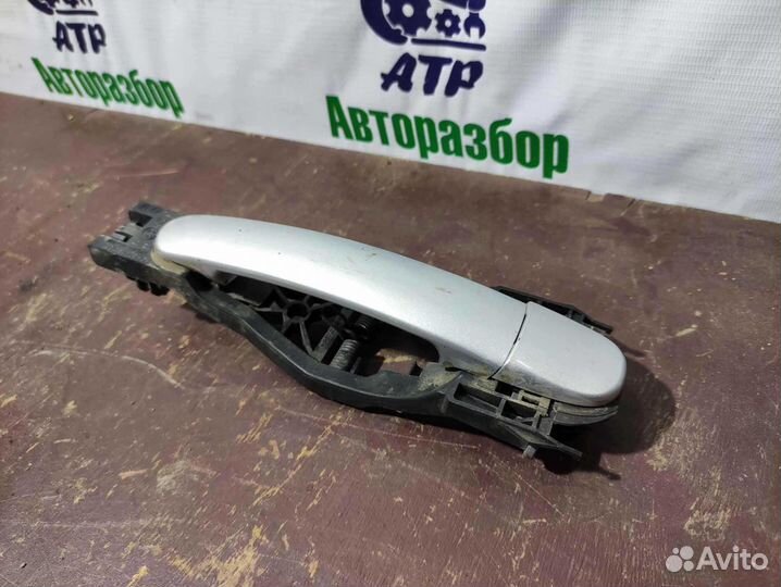 Ручка передняя правая Skoda Octavia