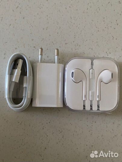 Аксессуары Apple