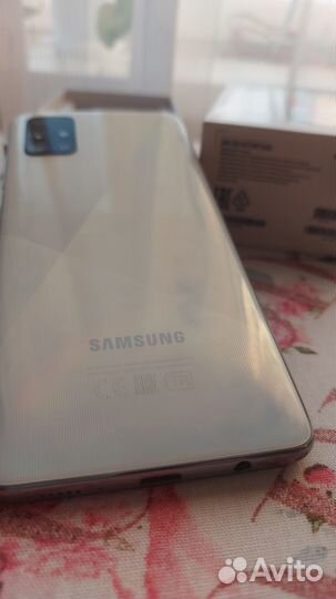 Samsung A51 (6\128 Gb) Samsung A50 (6\128 Gb)