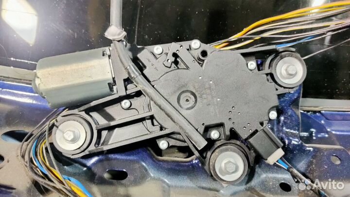 Моторчик стеклоочистителя задний для Ford Focus 3