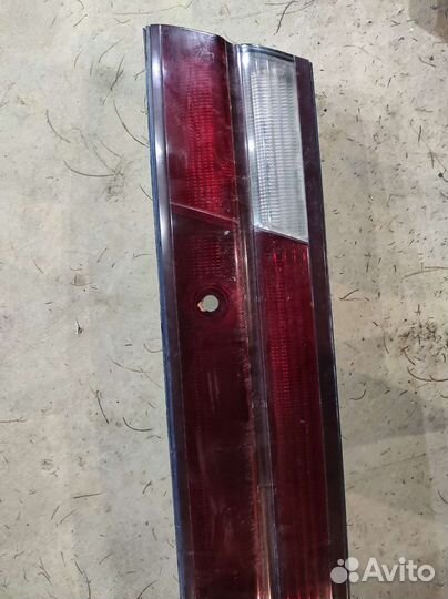 Вставка багажника/фальшпанель Nissan Cefiro A32