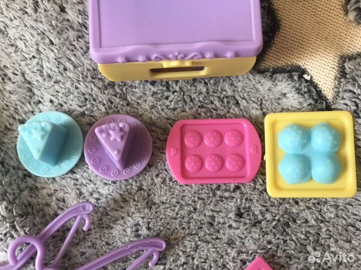 Игрушечная мебель