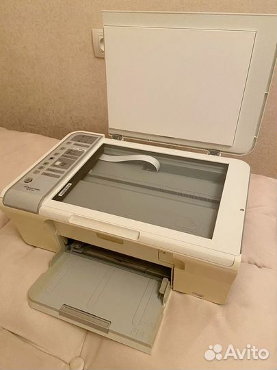 Принтер сканер копир струйный HP Deskjet F4283, цв