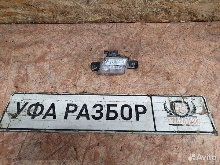 Фонарь заднего хода левый рест 1,4 МКПП VW Tiguan