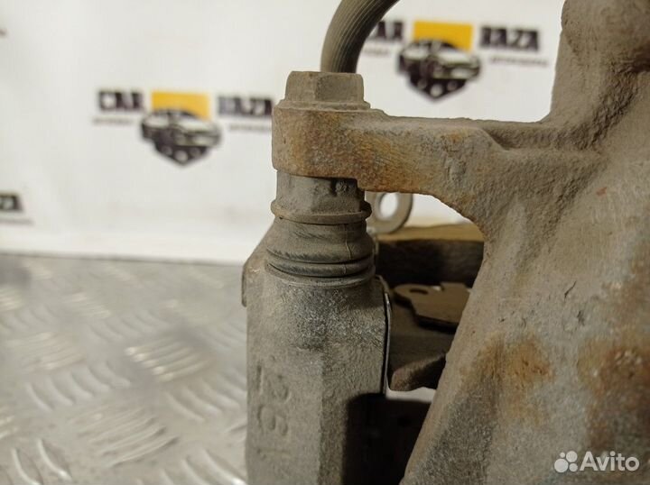 Суппорт тормозной передний правый R