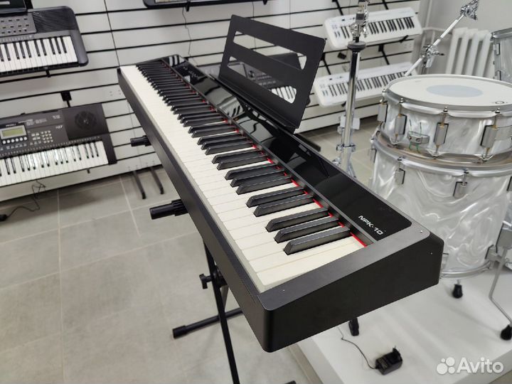 Nux Cherub NPK-10-BK Цифровое пианино, черное