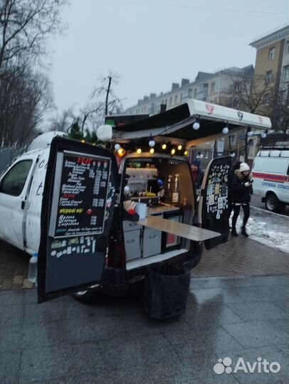 Мобильная кофейня на колесах