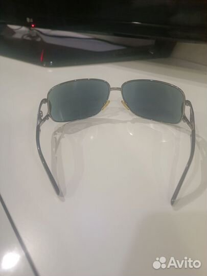 Солнцезащитные очки