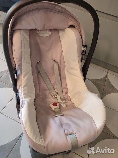 Автокресло 0+ Inglesina huggy 0-18