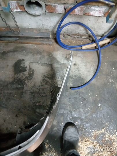 Бампер передний на toyota corolla 122