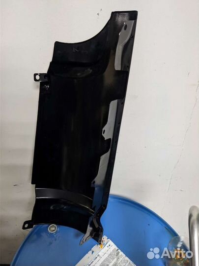 Щека mitsubishi Fuso 97-05г. Метал