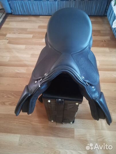 Седло для лошади универсальное