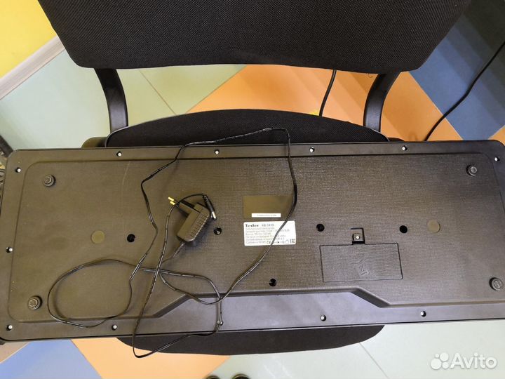 Синтезатор Tesler KB-5420