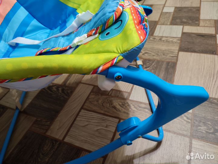 Шезлонг/кресло-качалка для новорождённых