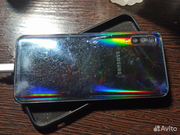 Samsung Galaxy A50, 4/64 ГБ