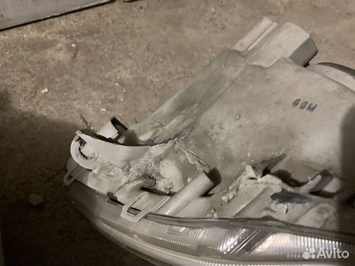 Передние фары toyota camry 40