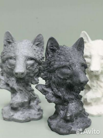 Статуэтка волк