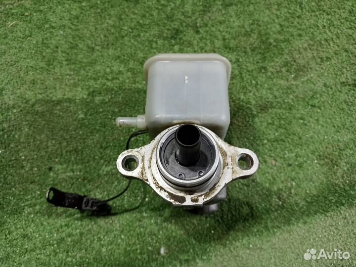 Главный тормозный цилиндр Kia Spectra SD 1.6 2008