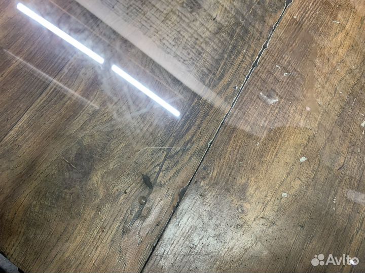 Toyota RAV 4 Стекло двери задней левой и правой