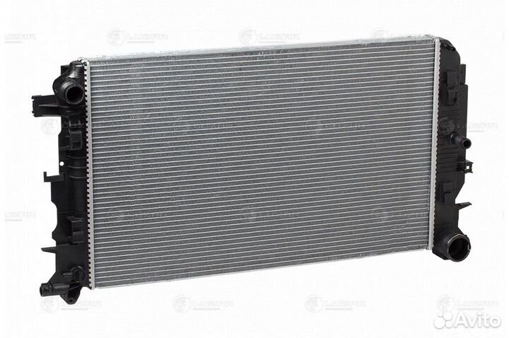 Радиатор охлаждения Мерседес Спринтер 06- МКПП