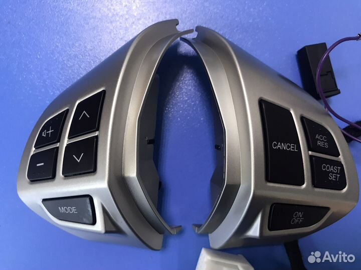 Кнопки на мультируль с круиз контролем Mitsubishi