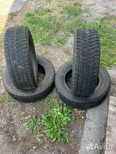 Bridgestone Blizzak Ice 225/65 R17