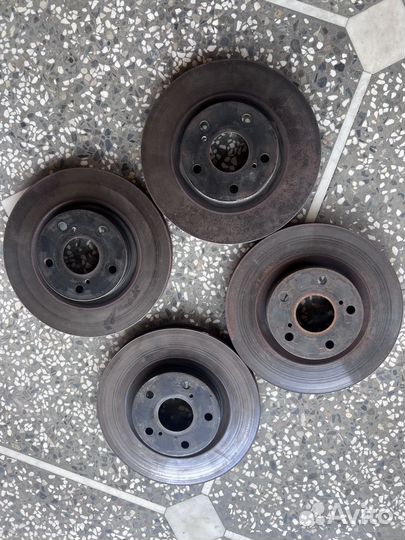 Опорные диски Camry 55