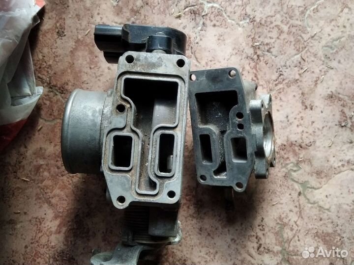 Дроссель Toyota 1GFE