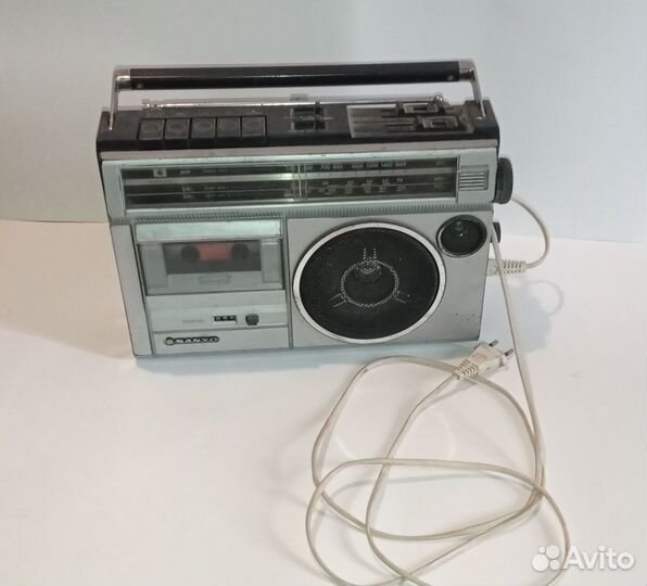 Магнитола Sanyo 2429H