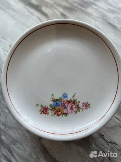 Тарелка (блюдце) новые