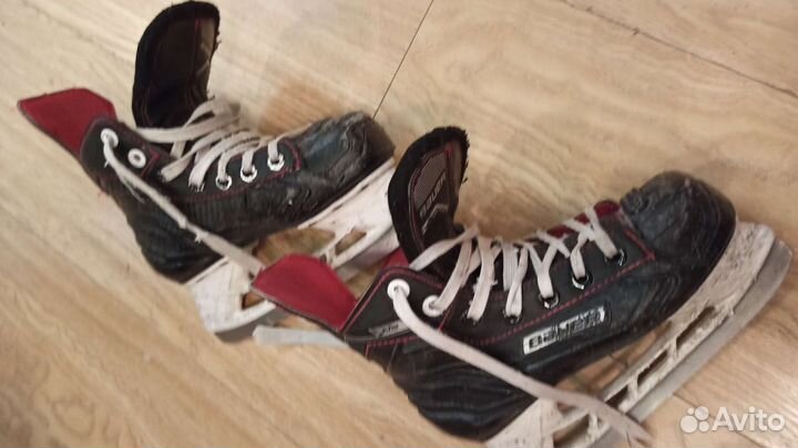 Хоккейные детские коньки bauer