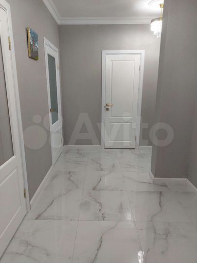 3-к. квартира, 77 м², 8/13 эт.