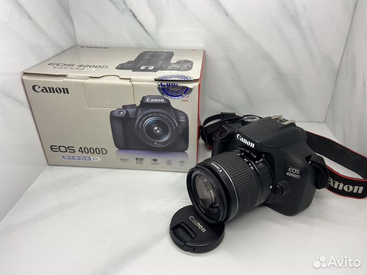 Зеркальный фотоаппарат Canon 4000D + 18-55mm