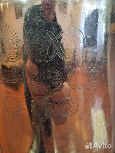 Самовар с медалями