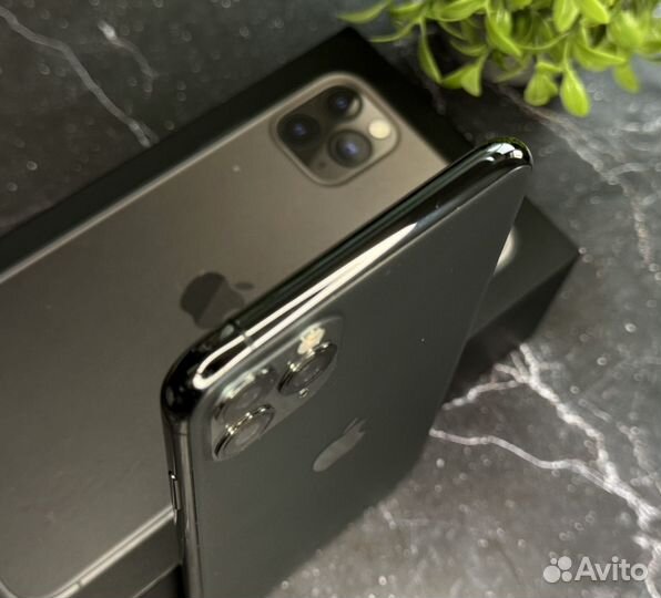 iPhone 11 Pro Max, 64 ГБ