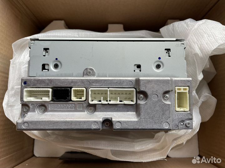 Новое Штатное головное устройство Toyota Avensis T