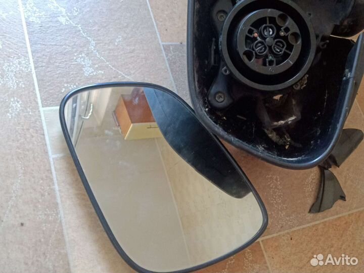 Зеркало левое Spark 2011