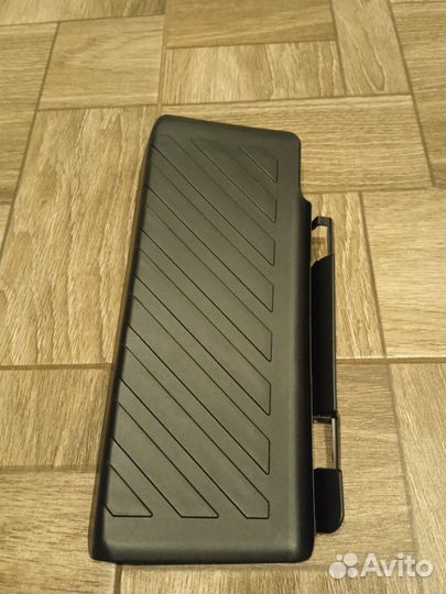 Накладка опоры ноги от Skoda Octavia A7