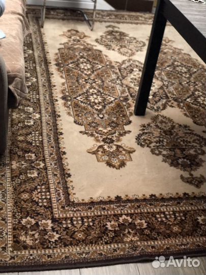 Ковер шерстяной