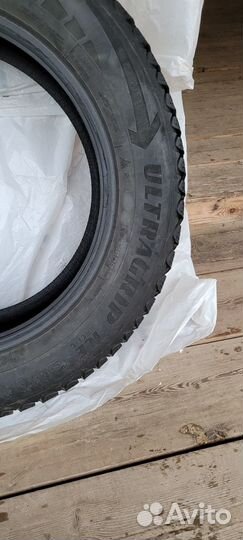 Goodyear UltraGrip 235/60 R18 107T