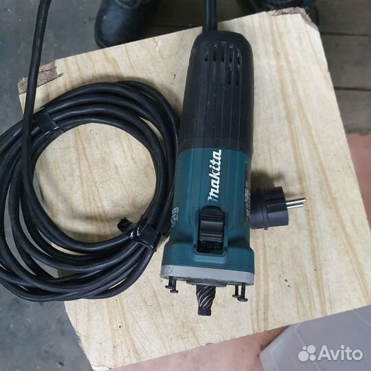 Болгарка makita ga 6040