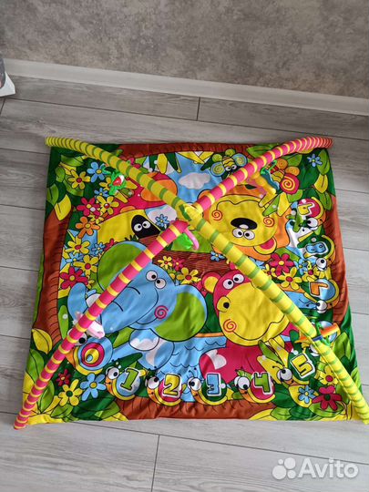 Развивающий коврик