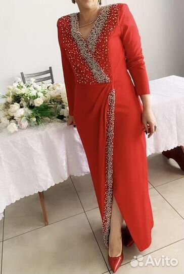 Вечернее платье