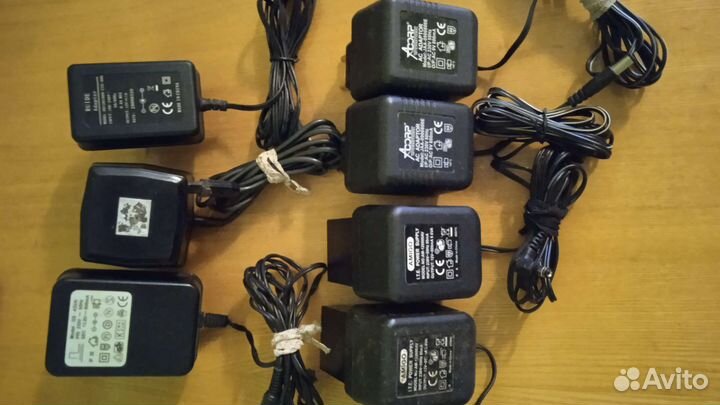 Зарядные устройства для телефонов, роутеров