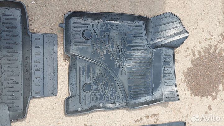 Автомобильные коврики резиновые