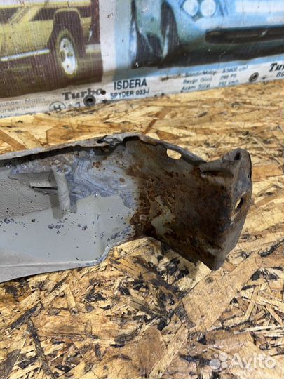 Крыло переднее Рено Логан