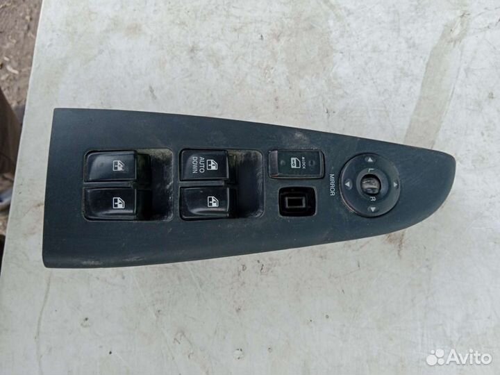 Кнопка стеклоподъёмника hyundai elantra HD